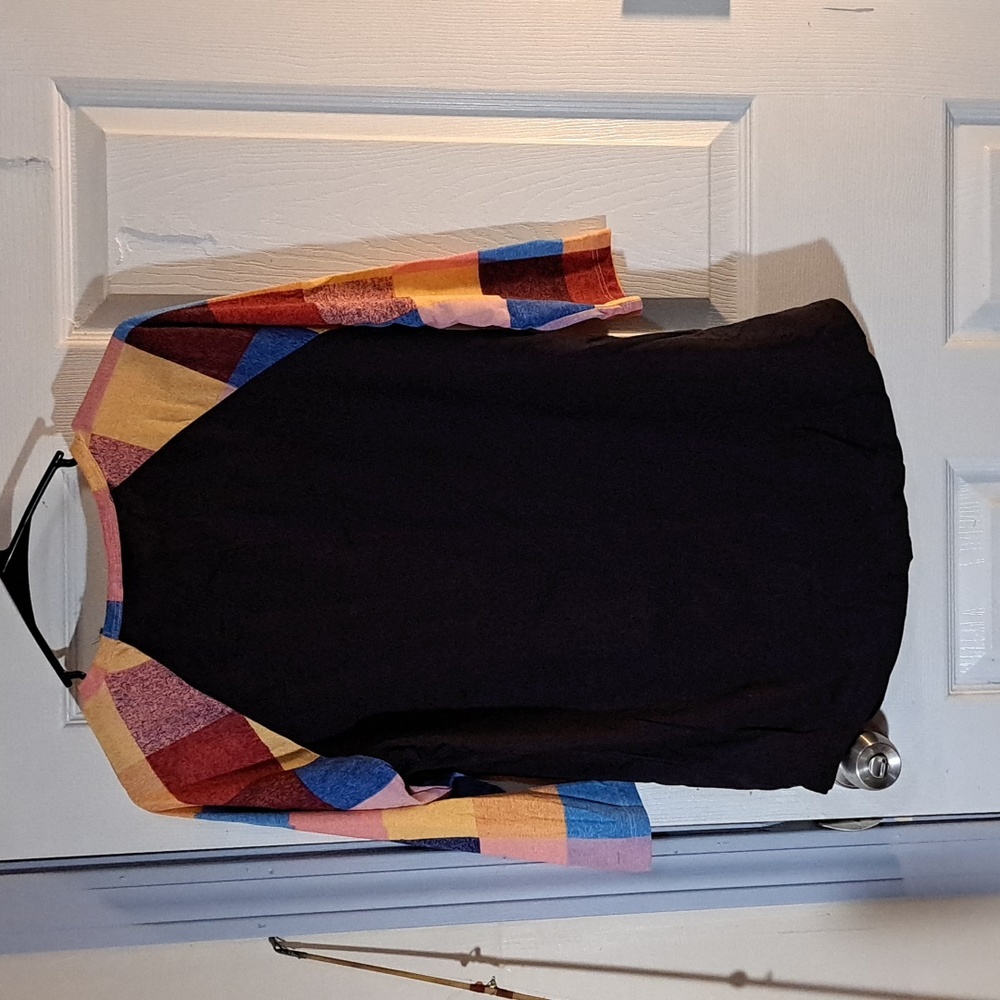 Lularoe Randy tee - Picture 2 of 2